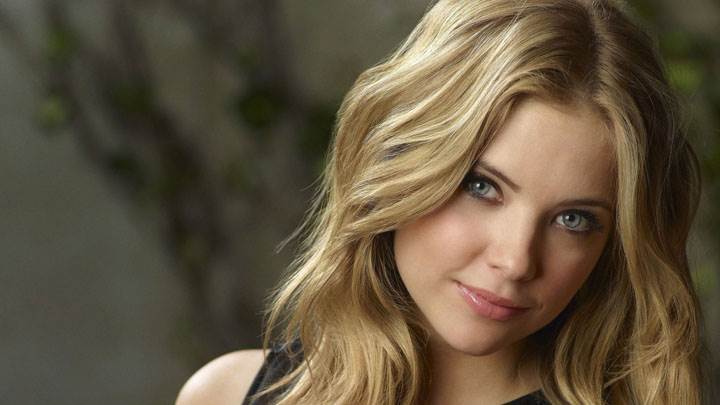 Ashley Benson Cute Face And Golden Hairs